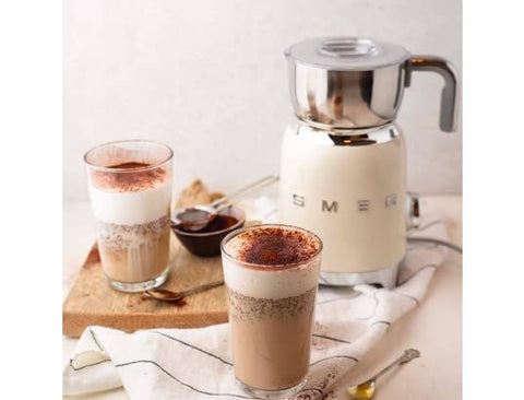Smeg Electric Milk Frother – 600 ml, 6 Programs, Removable Carafe & Induction