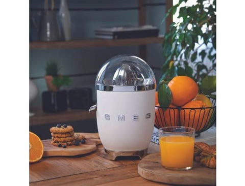 Smeg Electric Citrus Juicer – 70W, Anti-Drip Spout & Push Start