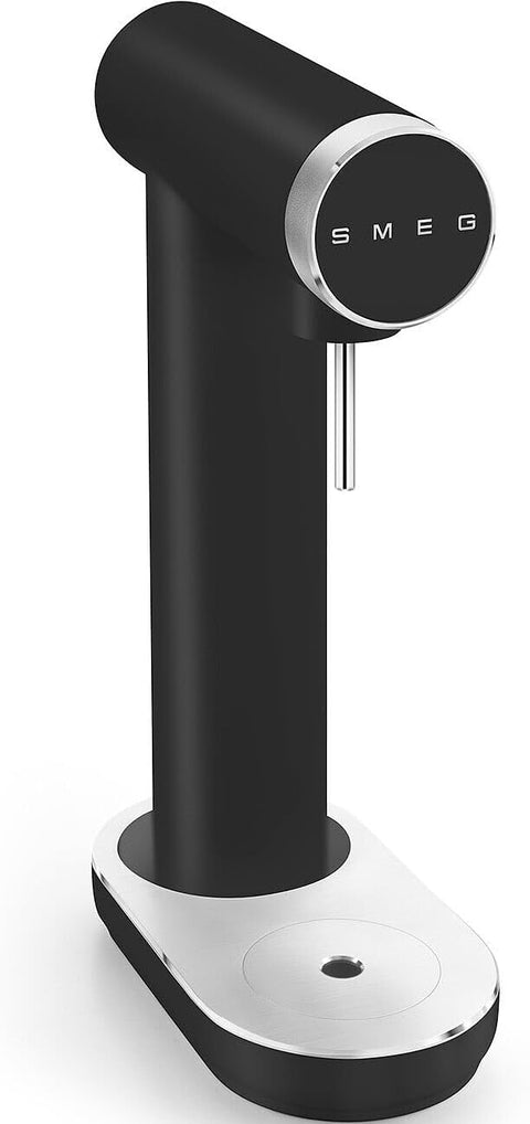 Smeg Sparkling Water Machine – 800 ml, CO₂ Intensity Control, Works with Standard Cartridge