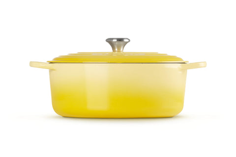 Le Creuset Signature Oval Casserole Dish 29 cm – Enameled Cast Iron “Cherry” 4.7 L