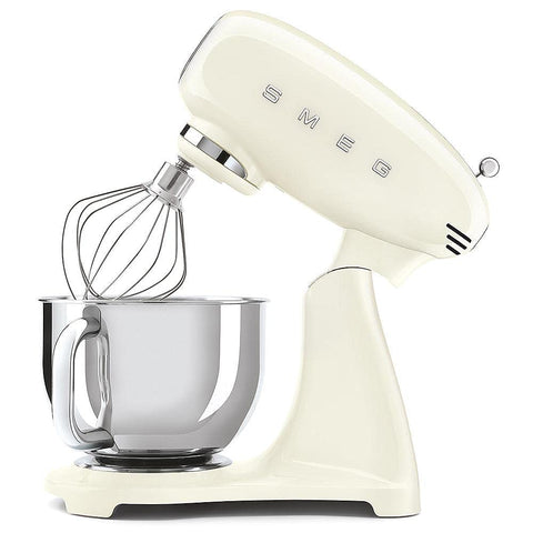 Smeg SMF03CREU Stand Mixer – 4.8 L, 10 Speeds, Planetary Motion & Soft Start