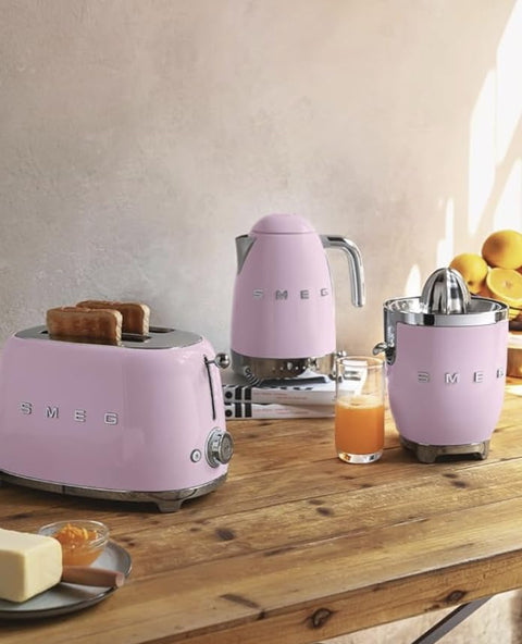 Smeg Electric Citrus Juicer – 70W, Anti-Drip Spout & Push Start