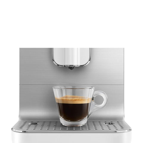 Smeg Automatic Coffee Machine – Integrated Grinder, 1.4 L, 19 Bars, 4 One Touch Recipes
