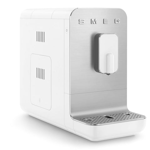 Smeg Automatic Coffee Machine – Integrated Grinder, 1.4 L, 19 Bars, 4 One Touch Recipes