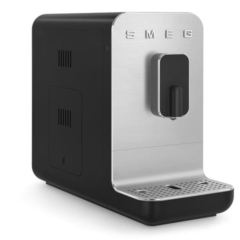 Smeg Automatic Coffee Machine – Integrated Grinder, 1.4 L, 19 Bars, 4 One Touch Recipes