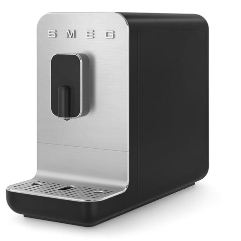 Smeg Automatic Coffee Machine – Integrated Grinder, 1.4 L, 19 Bars, 4 One Touch Recipes