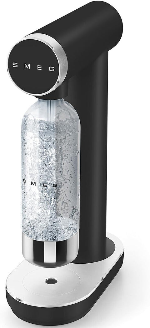 Smeg Sparkling Water Machine – 800 ml, CO₂ Intensity Control, Works with Standard Cartridge