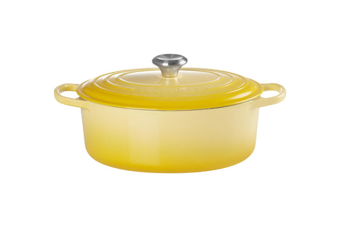 Le Creuset Signature Oval Casserole Dish 29 cm – Enameled Cast Iron “Cherry” 4.7 L