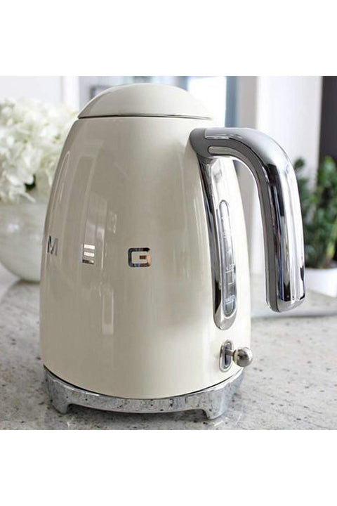 Smeg KLF03NBEU Electric Kettle – 1.7 L, Anti-Scald Filter, Automatic Shut-Off