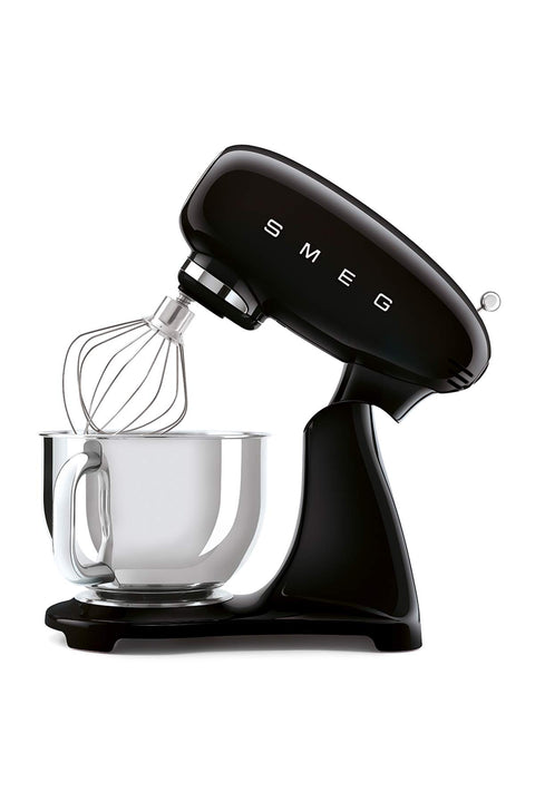 Smeg SMF03CREU Stand Mixer – 4.8 L, 10 Speeds, Planetary Motion & Soft Start