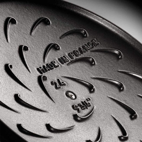 STAUB Chistera 28 cm Sauté Pan – Enamelled Cast Iron “Cherry” 3.7 L