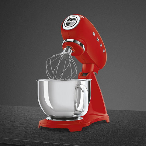 Smeg SMF03CREU Stand Mixer – 4.8 L, 10 Speeds, Planetary Motion & Soft Start