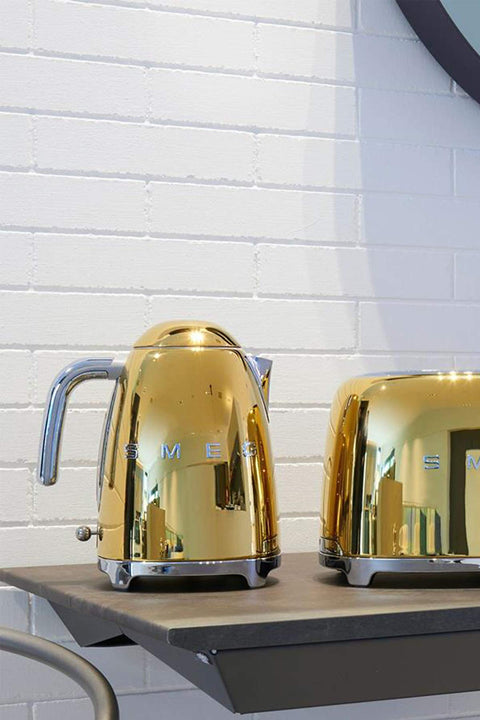 Smeg KLF03NBEU Electric Kettle – 1.7 L, Anti-Scald Filter, Automatic Shut-Off