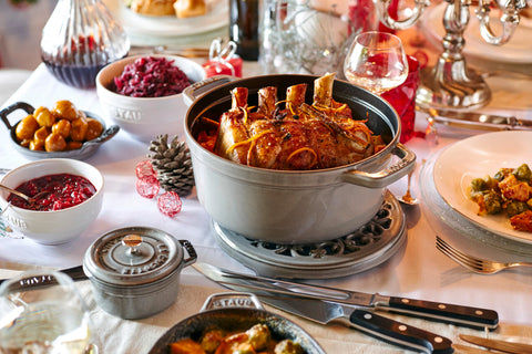 STAUB Round Cocotte 28 cm – Enameled Cast Iron “Cherry” 6.7 L