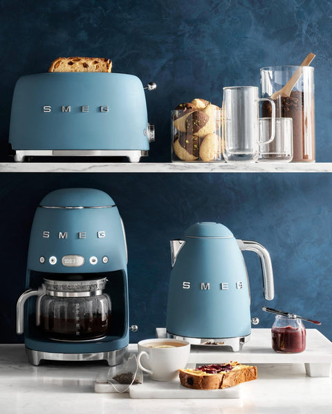 Smeg DCF02BLMEU Filter Coffee Machine – 12 Cups, Aroma Function, Autostart & Keep Warm