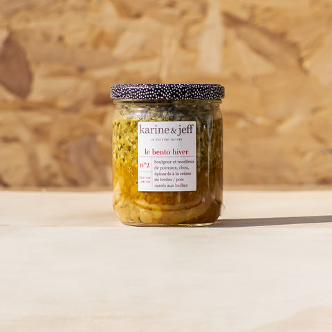 Boulgour et moelleux de poireaux, chou, épinards à la crème de brebis et pois cassés aux herbes - BIO
