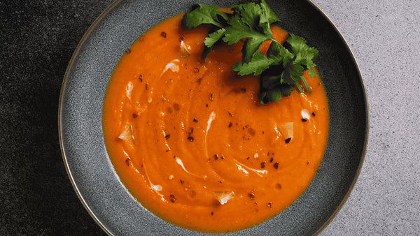 🎃 Soupe de potiron aux épices douces : parfum d’automne garanti 🍁