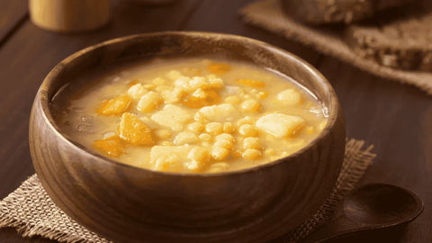 🌾 Soupe de pois cassés et carottes : nourrissante et économique