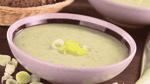 🥣 Velouté de poireaux au fromage frais : rapide et réconfortant