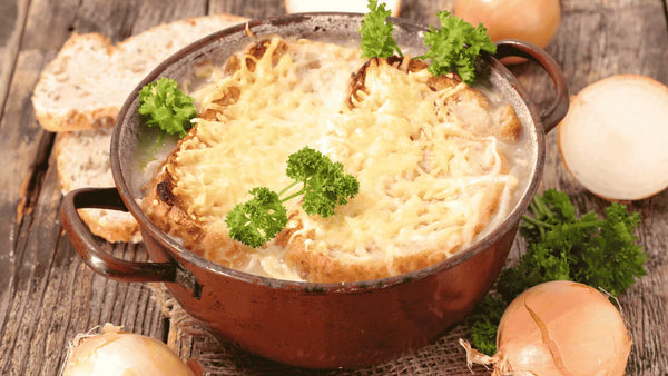 🧅 Soupe à l’oignon caramélisé et croûtons maison