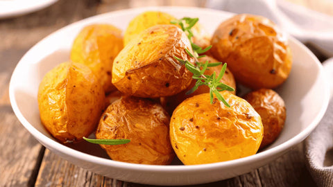 Pommes de terre grenaille rôties pour raclette