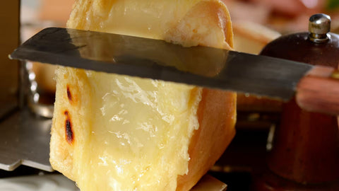 Raclette sans lactose : fromages, astuces & alternatives