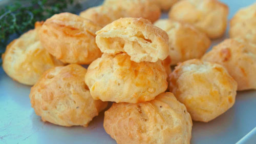 Gougères — recette régionale de Bourgogne-Franche-Comté 🧀✨