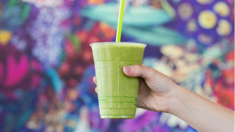 Smoothie protéiné poire, avoine et cannelle (le goûter d’automne qui cale vraiment !)
