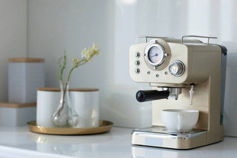 Les machines à café Smeg : quand design italien et performance se rencontrent - Neary - Livraison panier de fruits et légumes