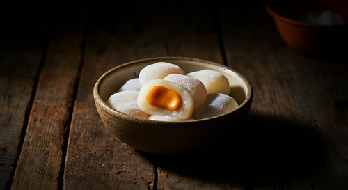 Recette de mochi facile : boules de riz gluant tendres et sucrées, une douceur japonaise irrésistible.